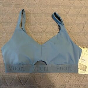 Vuori Sports Bra – Blue – NWT – Logo Band – Medium Support – Athleisure